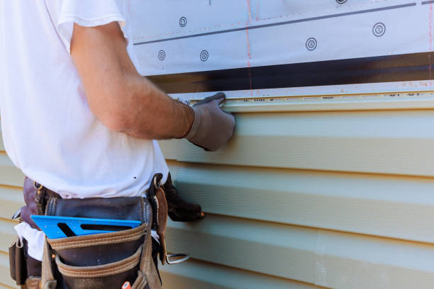 Trusted Emergency Siding Repair service in Webster, FL - Creative Siding